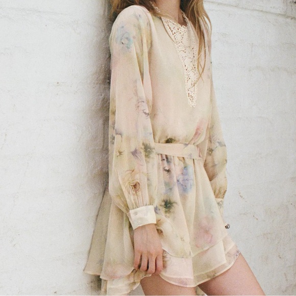 Zara printed crochet dress
Cream Floral Long Sleeve Dress - Picture 7 of 10